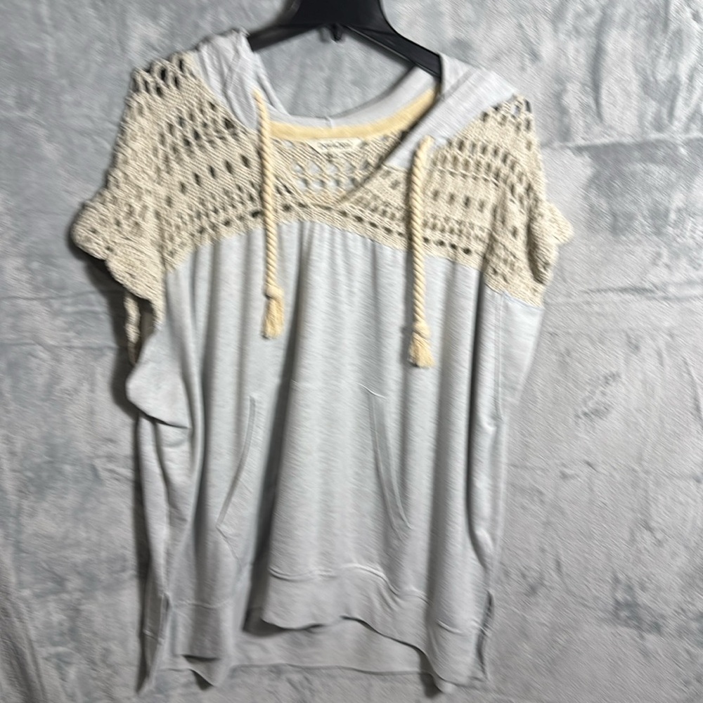 DAVI & DANI Oversized Hoodie with Cut Out Design boxy fit‎ women’s size small